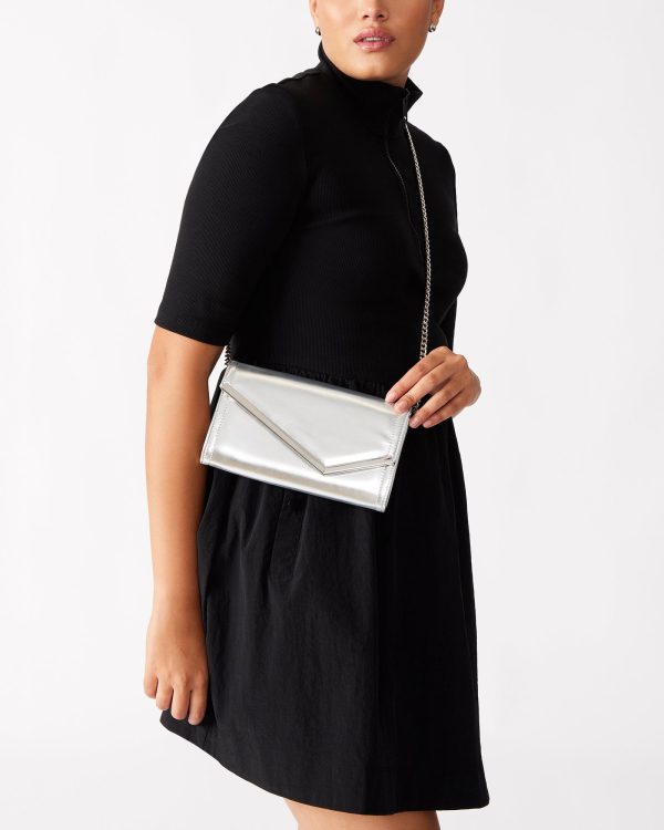 CLUTCHD BAG SILVER - Image 2