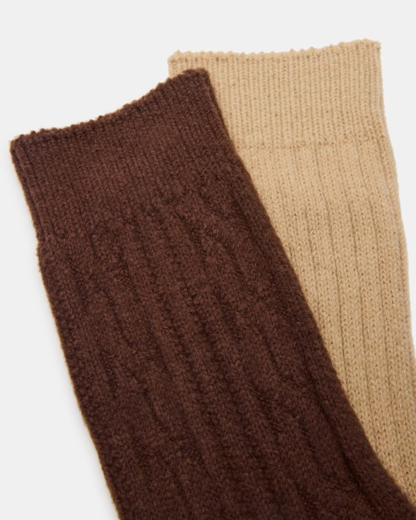 2 PACK CABLE TEXTURE BOOT SOCKS BROWN - Image 2