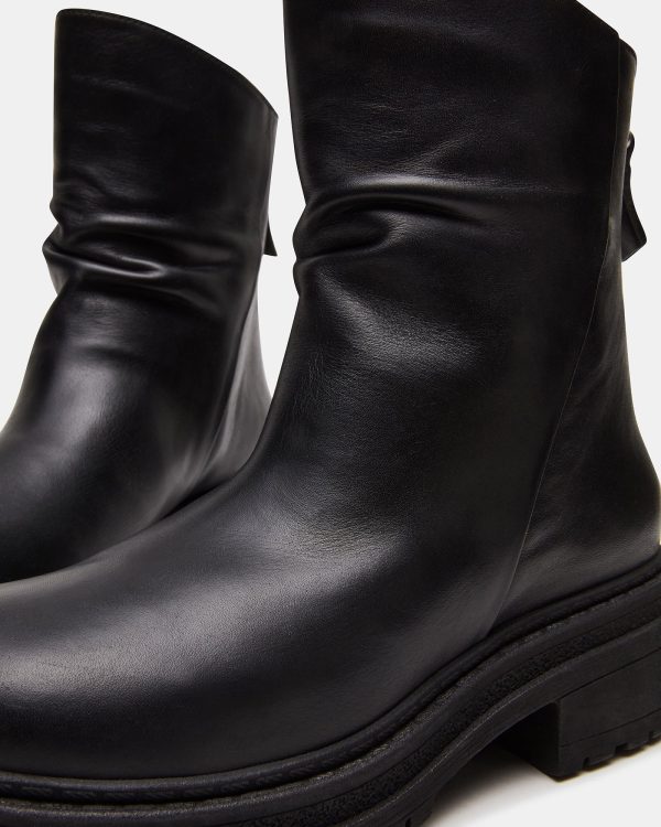 ESSENTIAL BLACK LEATHER - Image 3