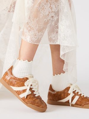 HUDSIN SNEAKER AND LETTUCE EDGE SOCKS BUNDLE